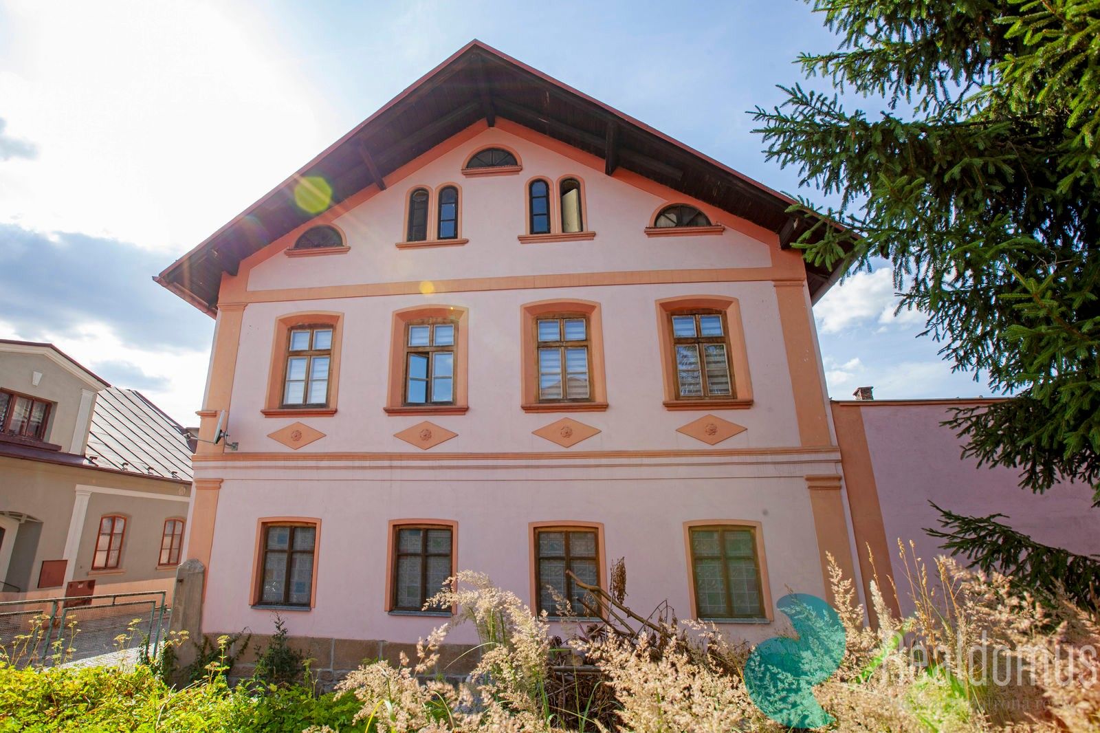 Činžovní domy, Tomkova, Police nad Metují, 230 m²