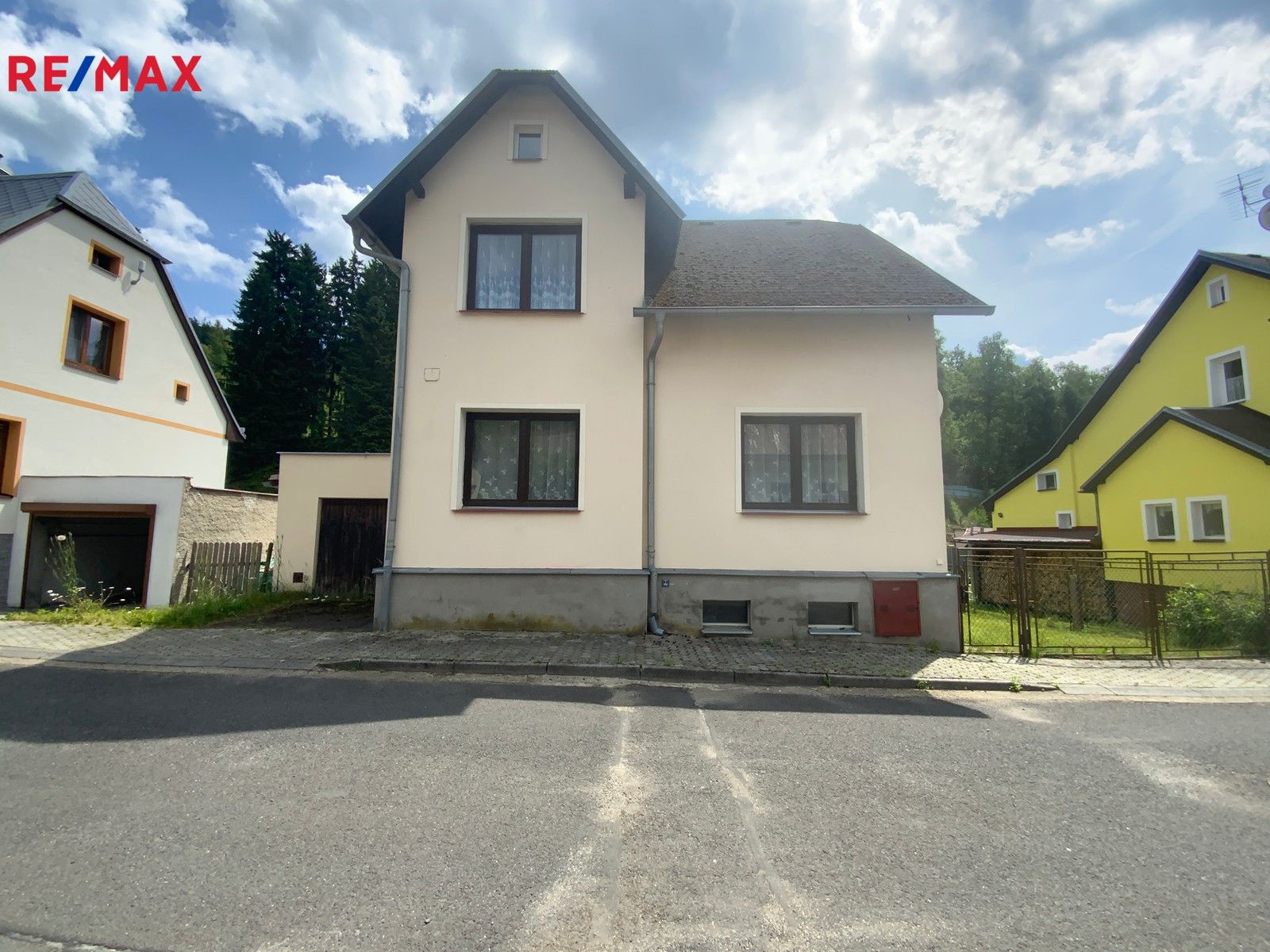 Rodinné domy, Pod lesem, Kraslice, 140 m²