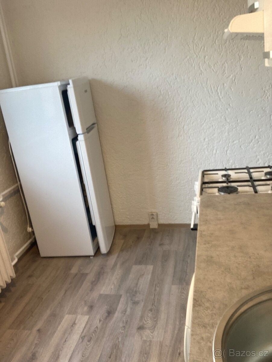 Pronájem byt - Chodov u Karlových Var, 357 35