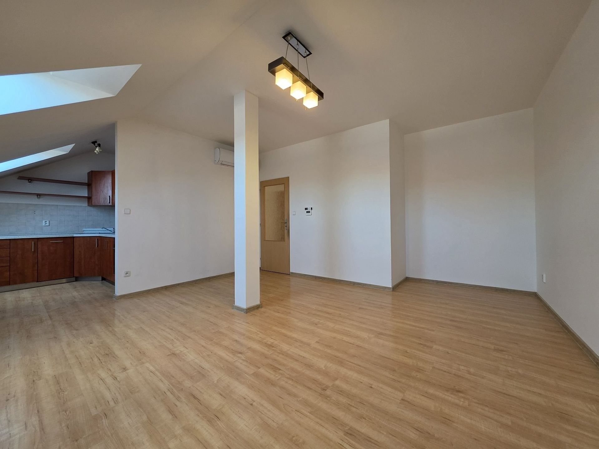 Pronájem byt 2+kk - Malická, Plzeň, 61 m² - 5