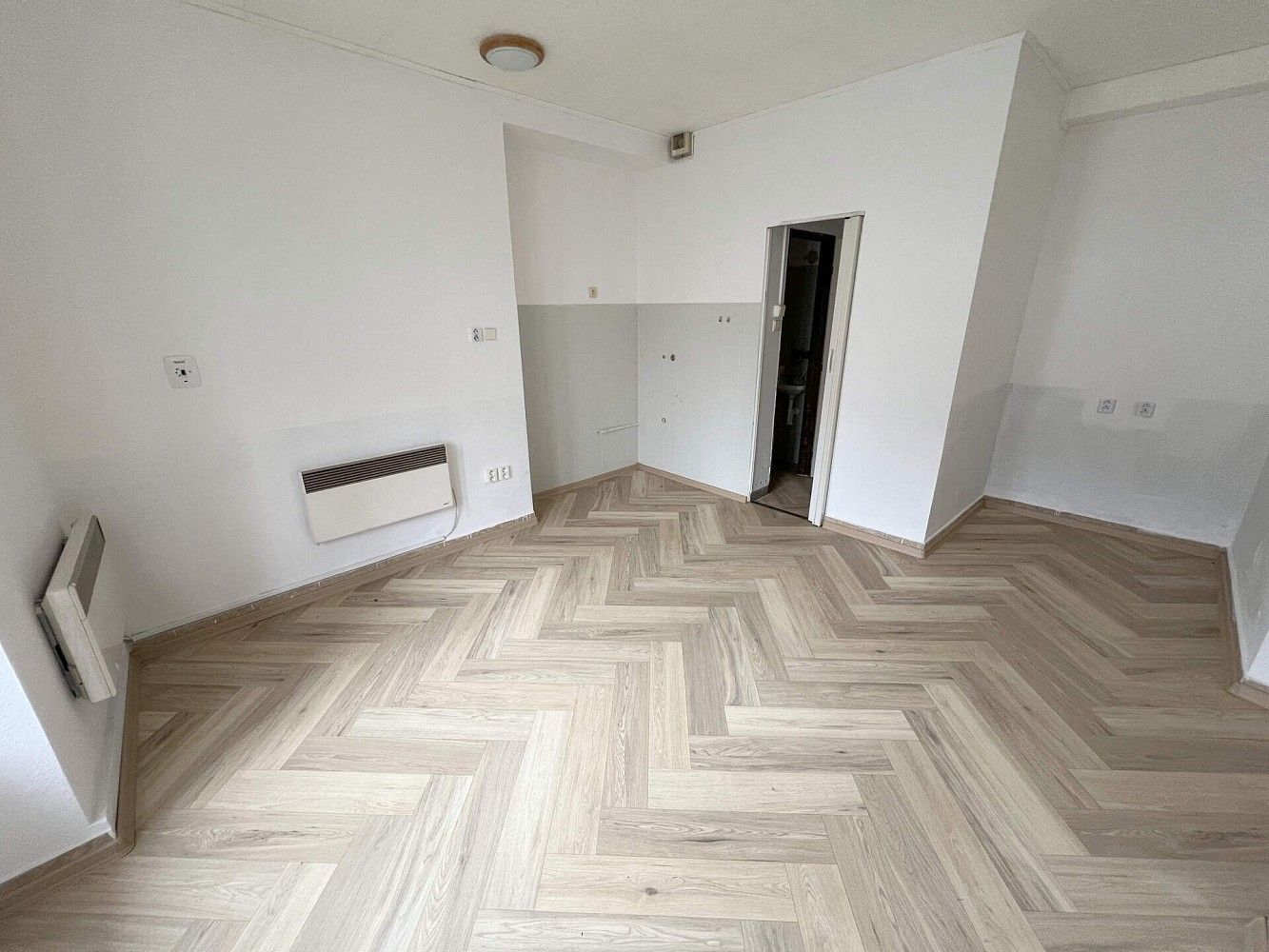 Kancelář · 25 m² · Přeštice, okres Plzeň-jih, Plzeňský kraj - 2