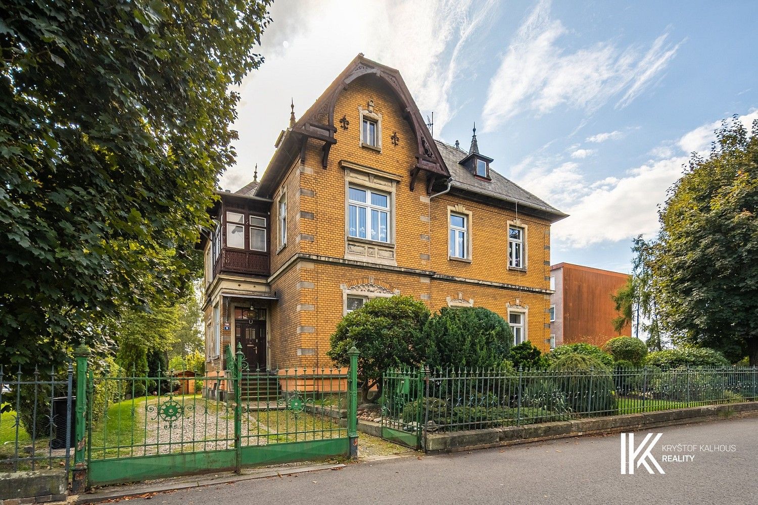 Rodinné domy, Legií, Varnsdorf, okres Děčín, 260 m² - 1