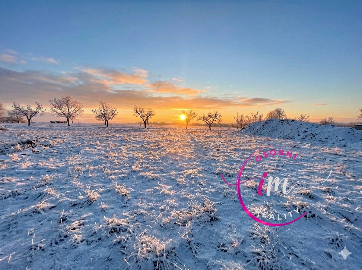 Komerční pozemky, Černá, 450 m²