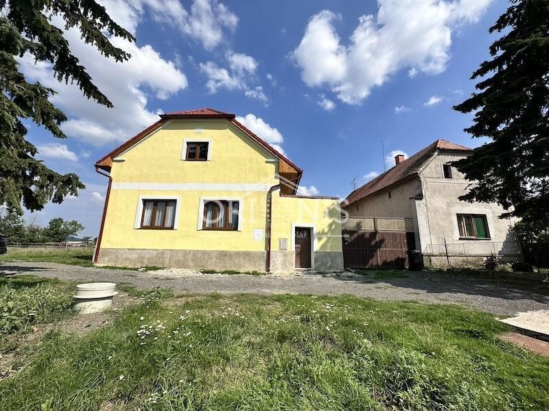Prodej rodinný dům - Charvatce, Libčeves, 211 m²