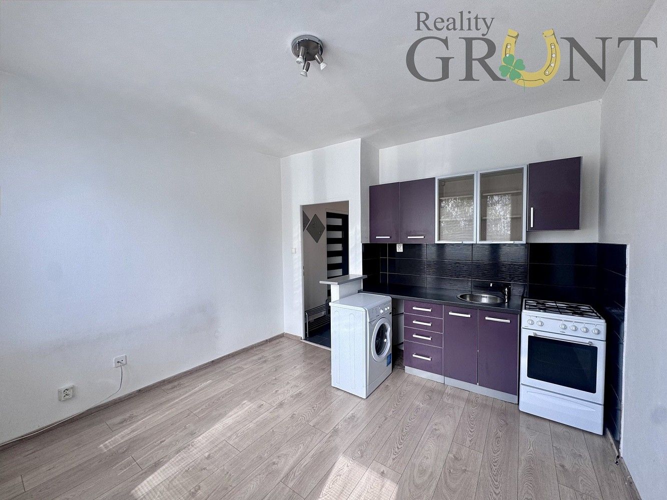 1+1, Karviná - Hranice, Moravskoslezský kraj, 37 m²