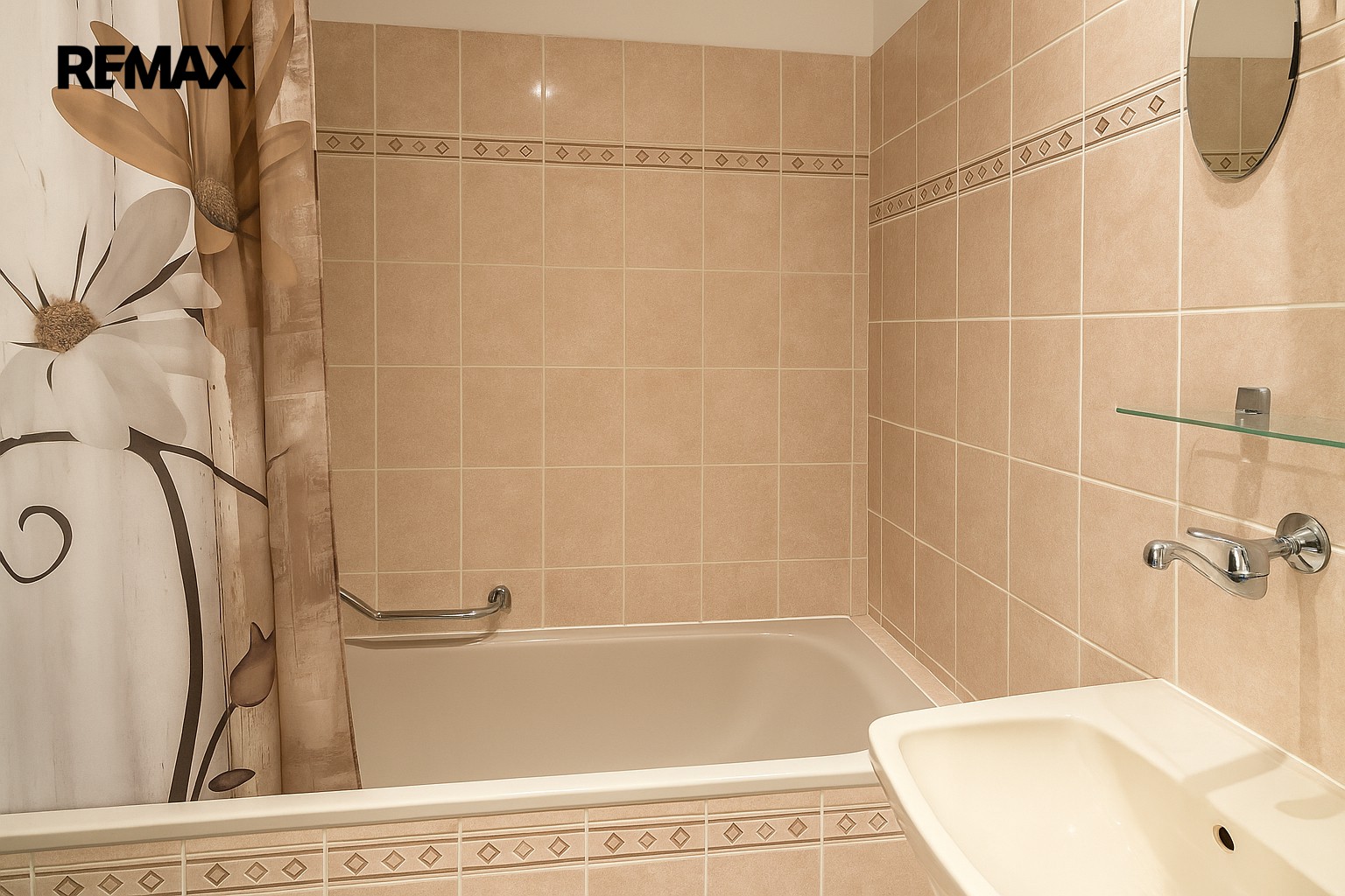 Byt 3+1 · 84 m² · Raisova 1133, Karlovy Vary - 4