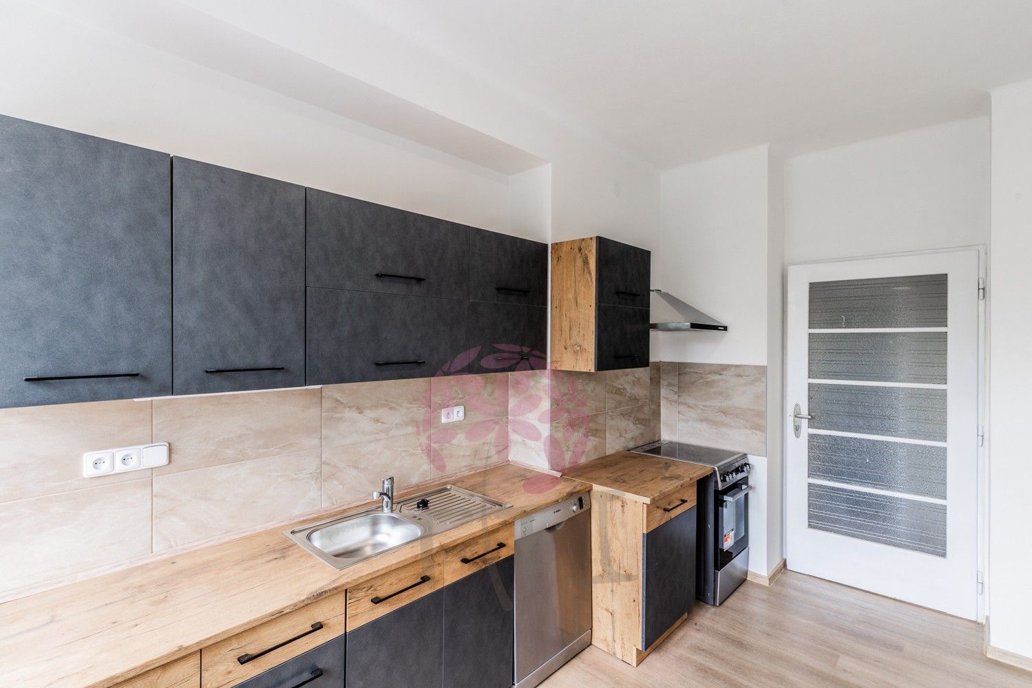 Byt 2+1 · 76 m² · Bělocerkevská, Praha - 4