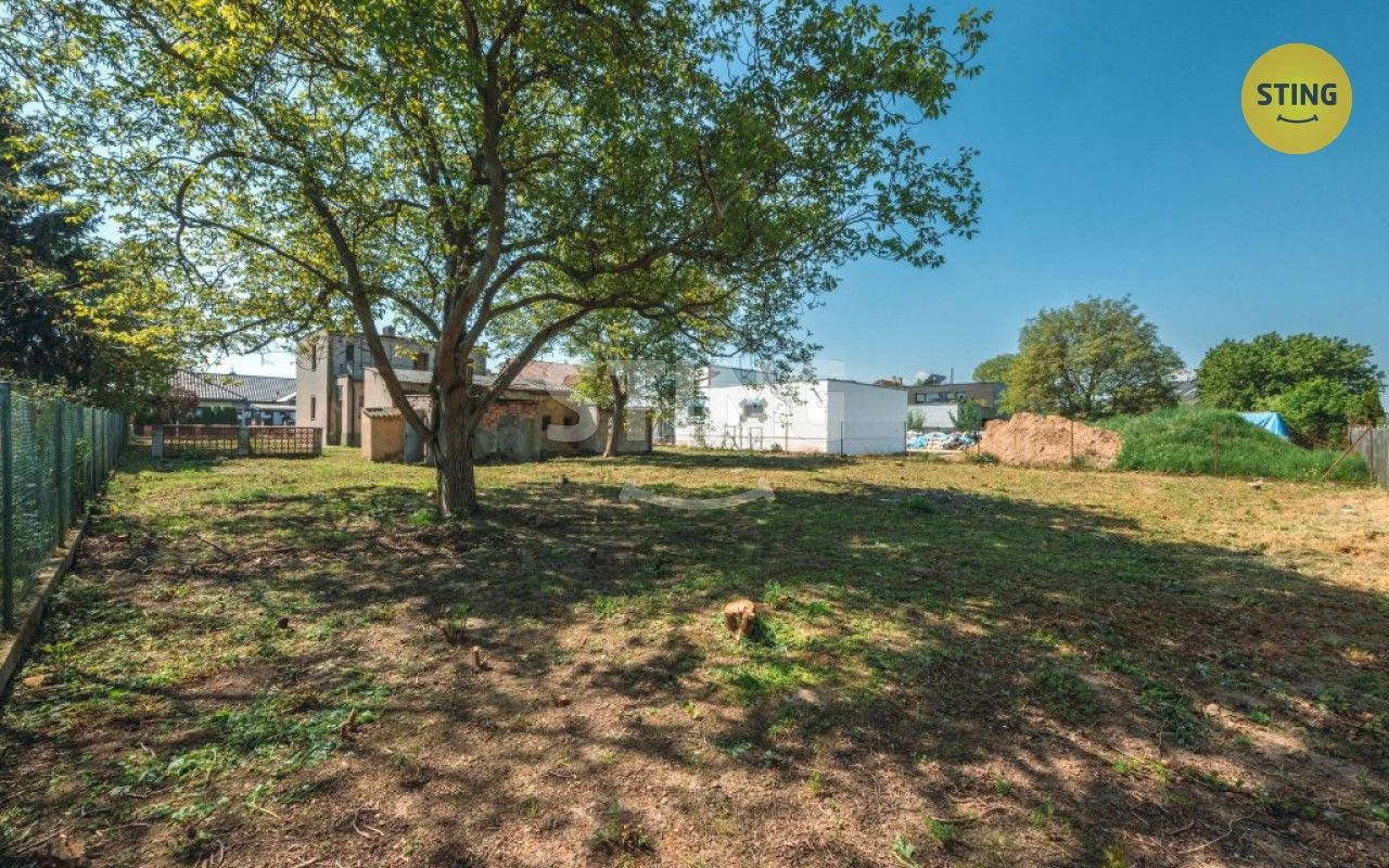 Prodej rodinný dům - Staré Jesenčany, 140 m²