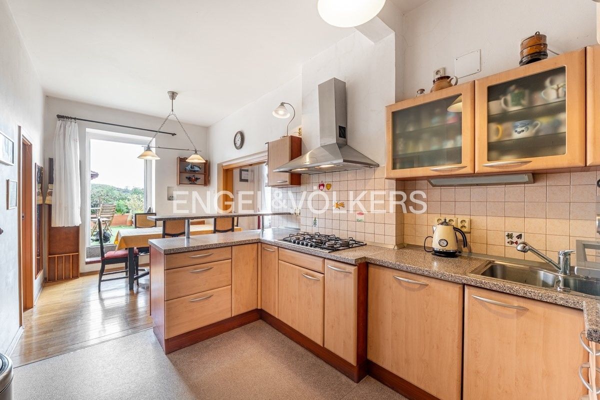 Prodej rodinný dům - Pod lipkami 1432, Praha Smíchov, 255 m² - 5