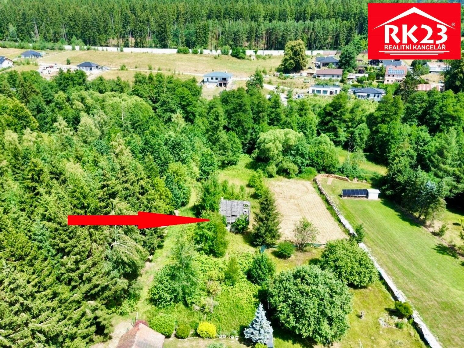 Zahrady, Valy, 1 072 m² - 2