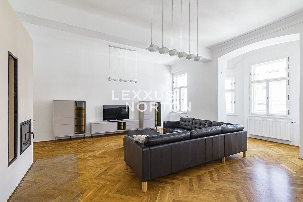 4+kk, Na Poříčí, Praha 1 - Nové Město, 144 m² - 2