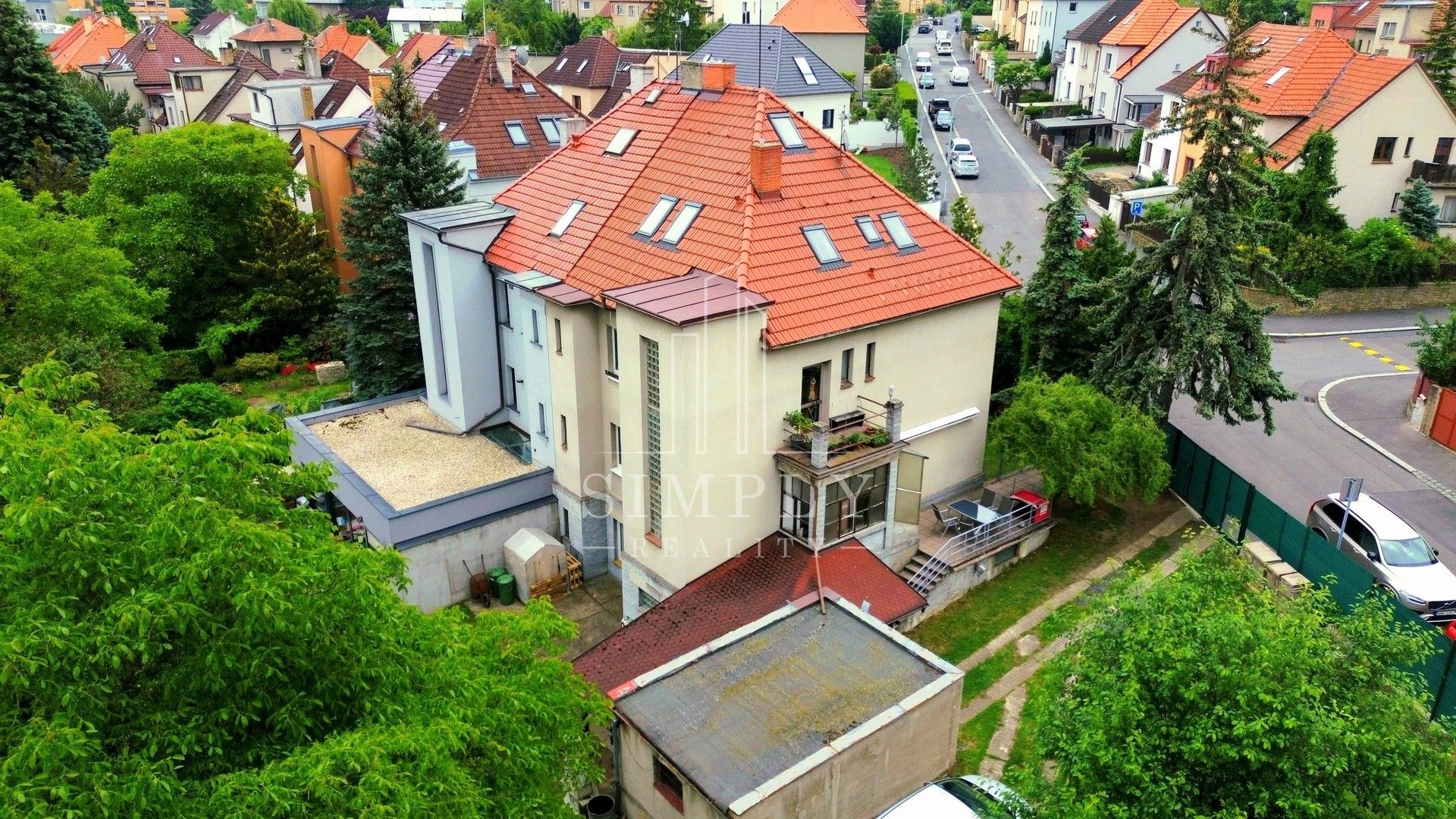Prodej obchodní prostory - Herbenova, Praha, 360 m²