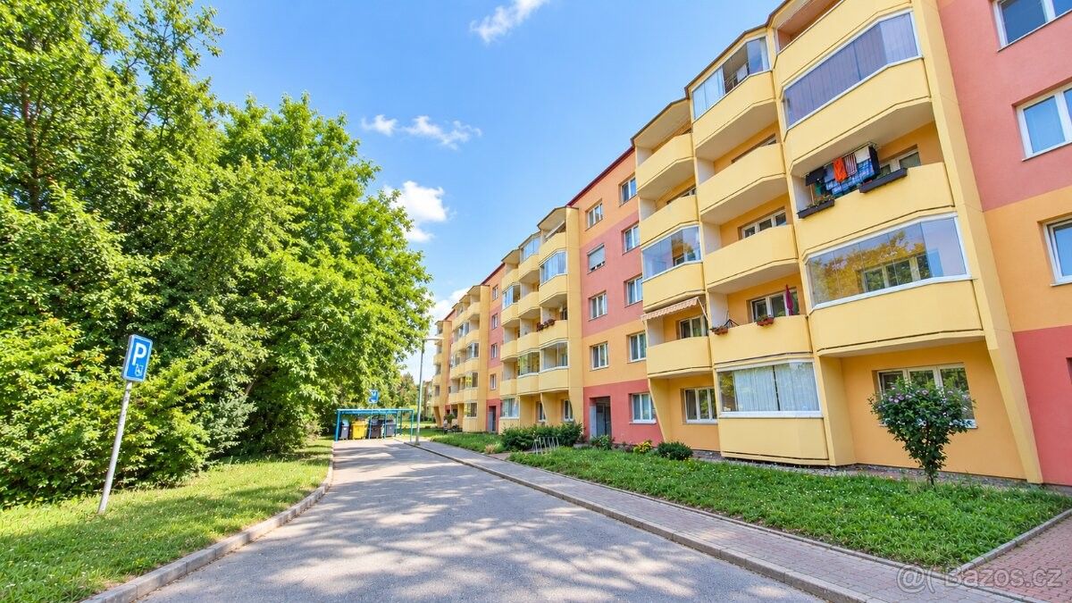 Byty, Veselí nad Moravou, 698 01 - 1