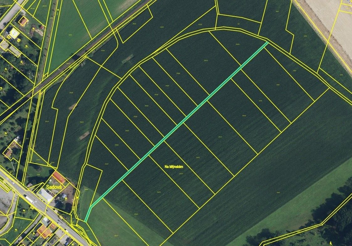 Zemědělský pozemek, 1 144 m²