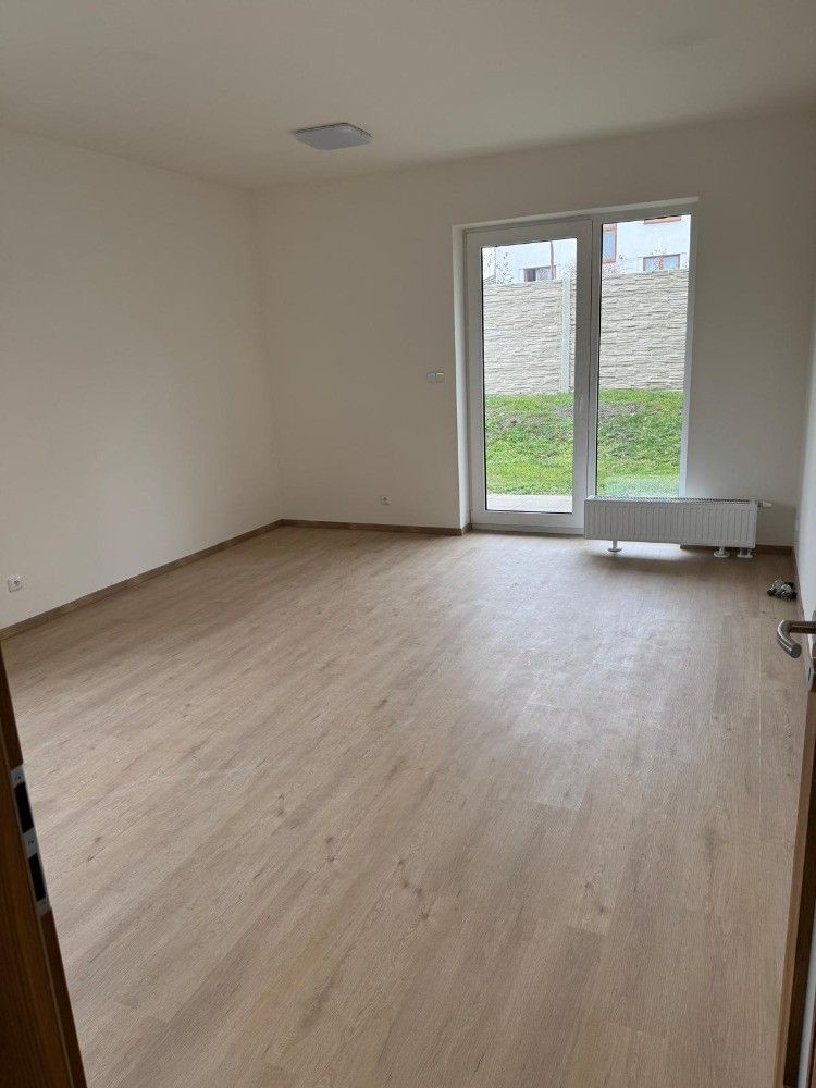 Byty, Kolín, 280 02