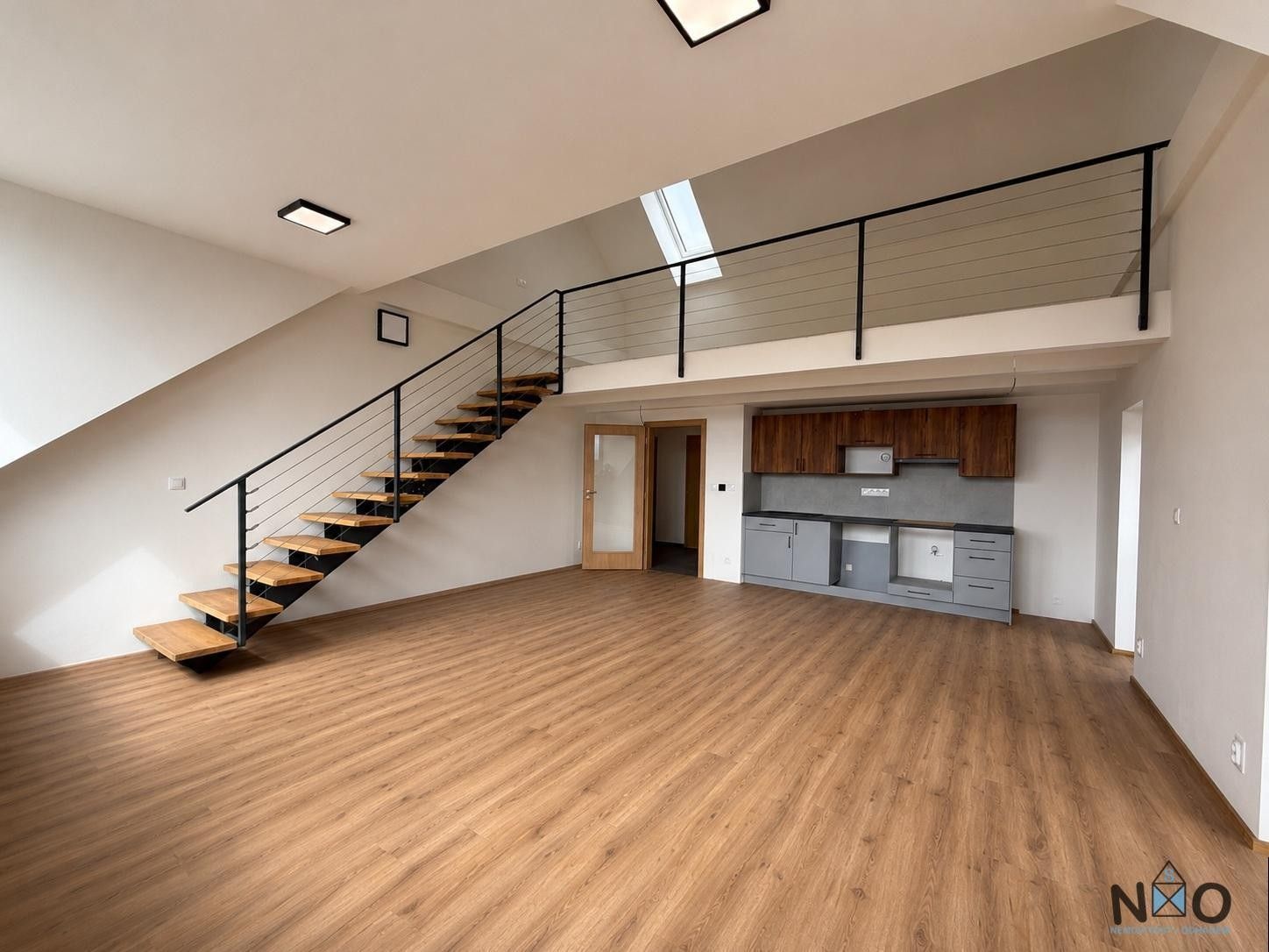 2+kk, Hlavní , Úherce, 89 m² - 1