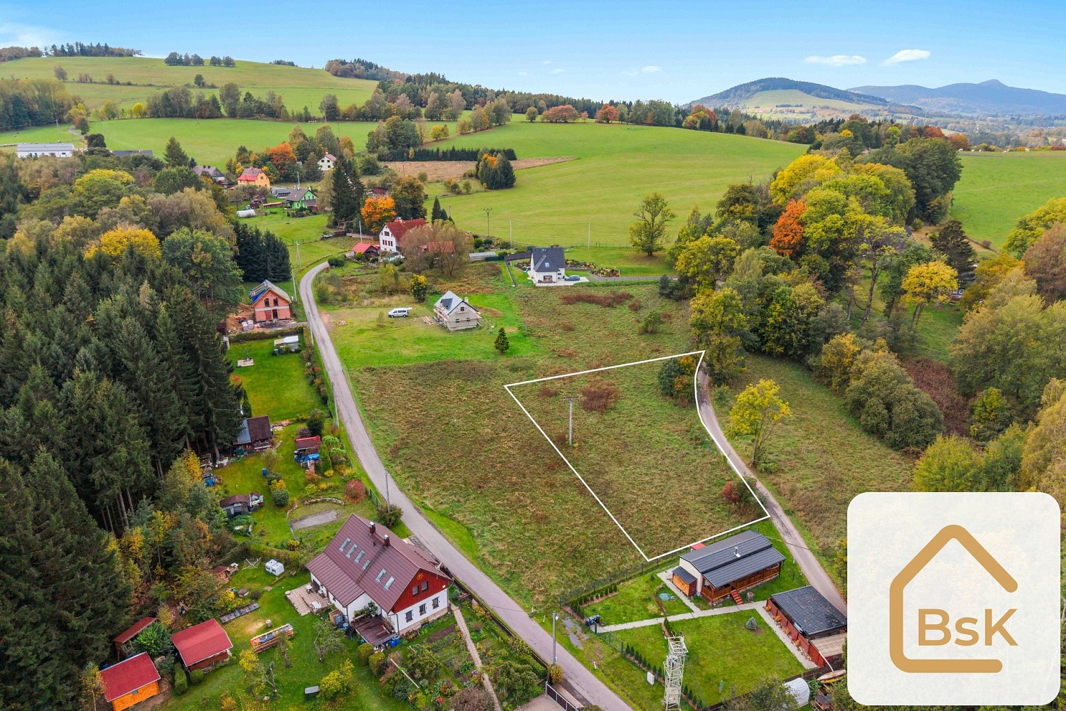 Pozemek pro bydlení, 1 687 m²