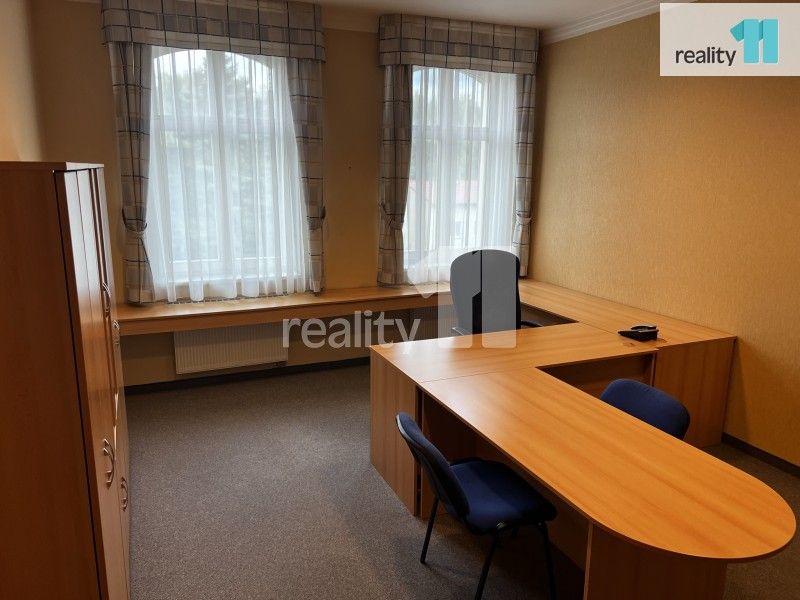 Pronájem kancelář - Chebská, Karlovy Vary, 21 m²