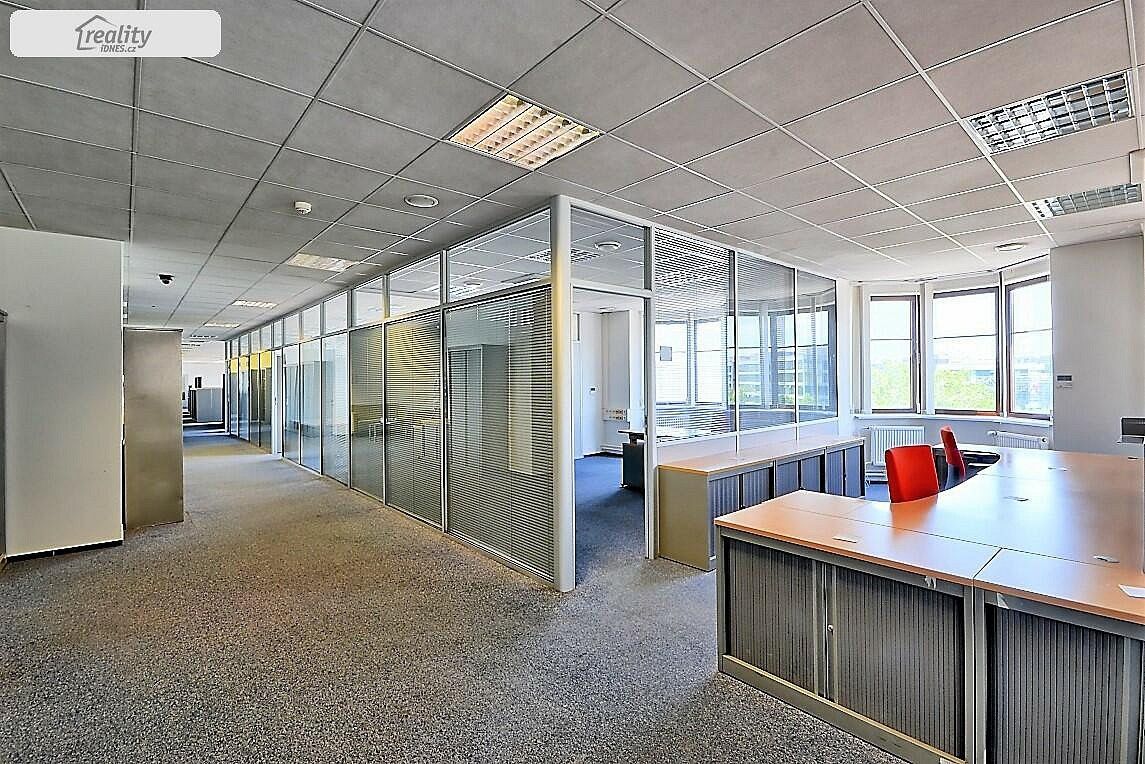Kancelář · 2 800 m² · Praha - Chodov, okres Praha 11, Hlavní město Praha - 4