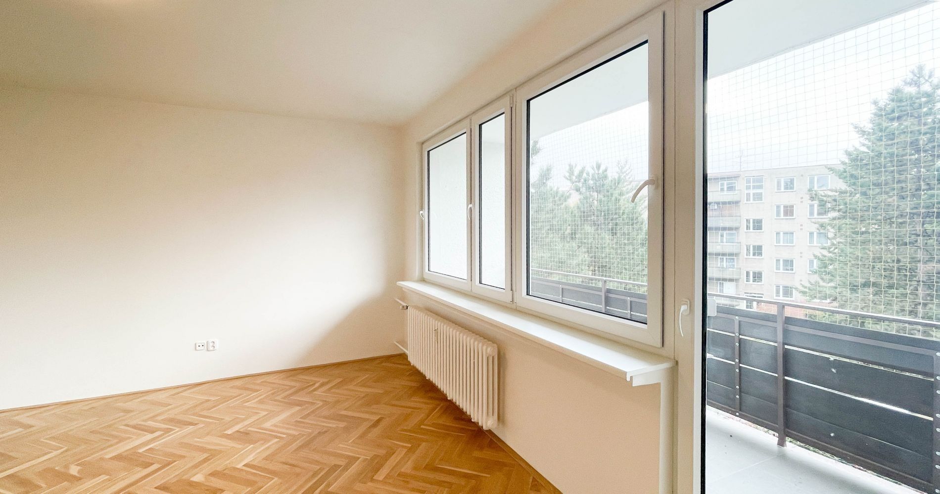Pronájem byt 1+1 - U kněžské louky, Praha, 45 m²