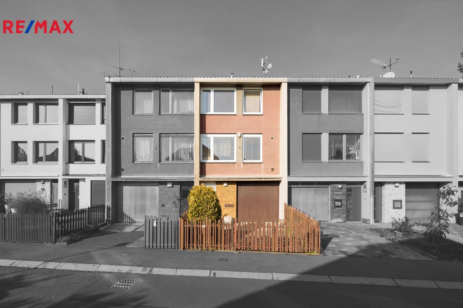 Prodej rodinný dům - Modřínová, Praha, 145 m²