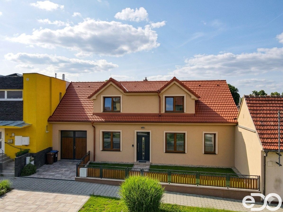 Rodinné domy, Hradní, Hustopeče, 282 m² - 2