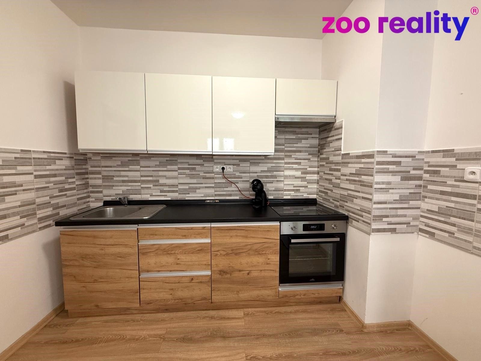 Pronájem byt 2+kk - Čelakovského, Chomutov, 54 m²