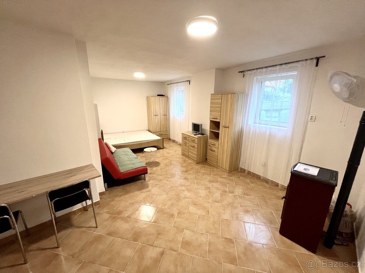 Pronájem byt 1+1 - Jihlava, 586 01, 47 m²