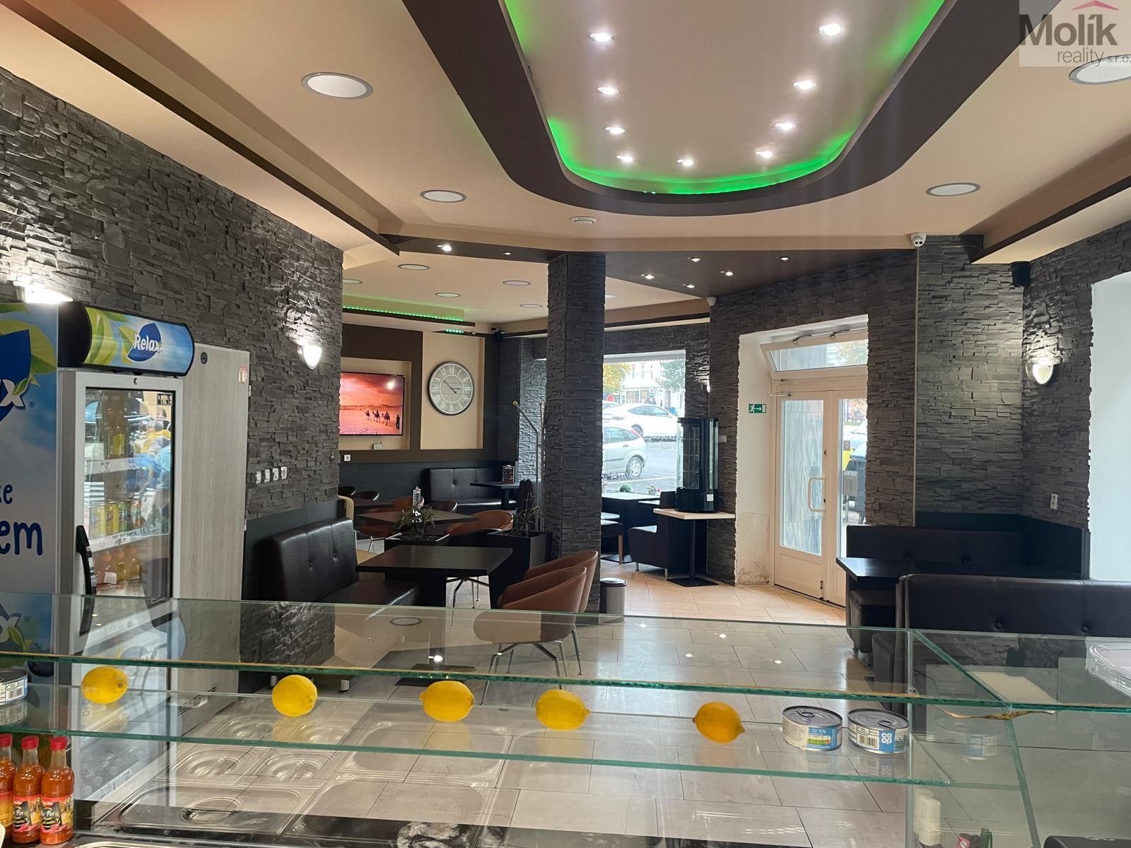 Restaurace · 98 m² · Benešovo náměstí, Teplice - 4