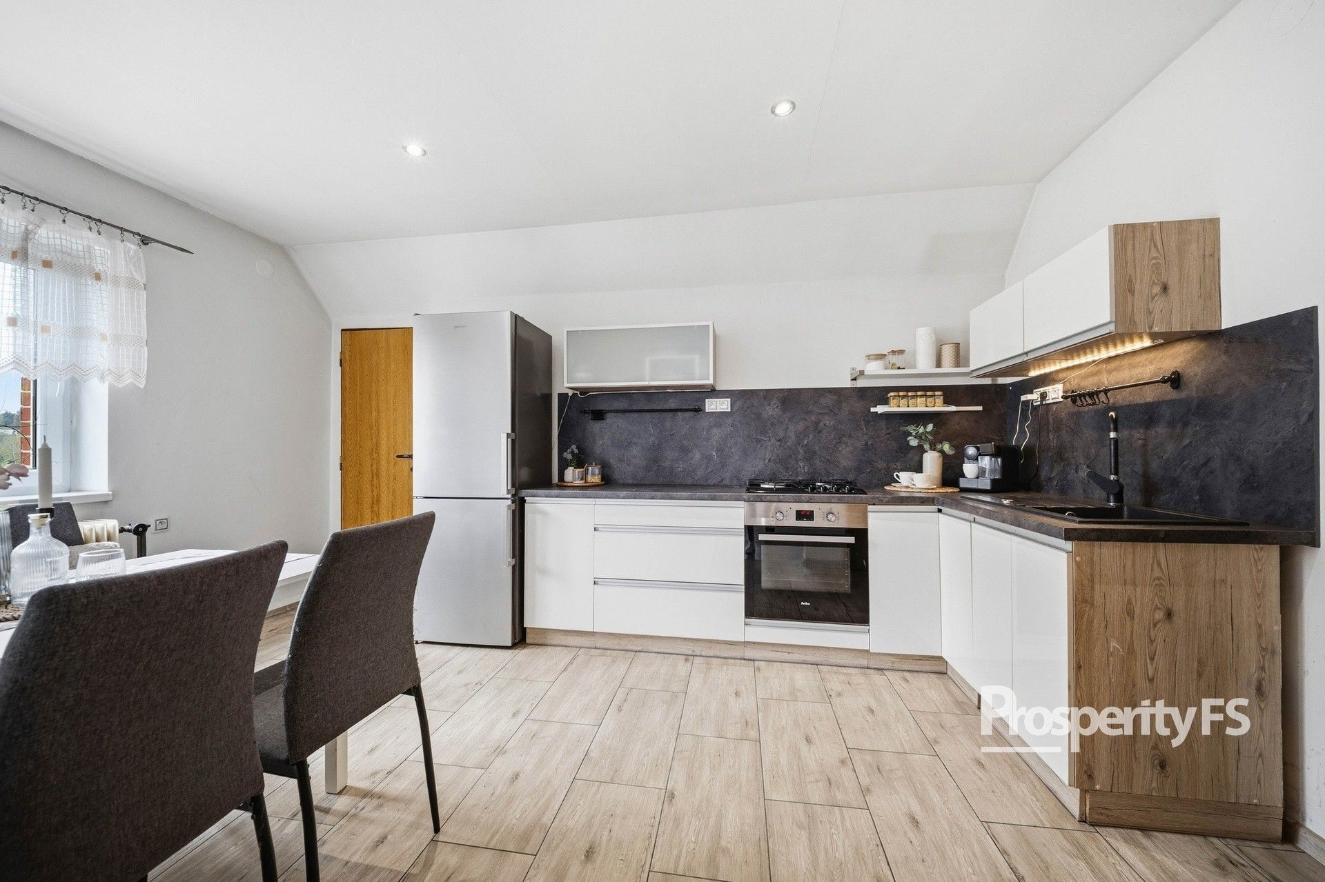 Prodej rodinný dům - Čsl. armády, Lužná, 247 m² - 2