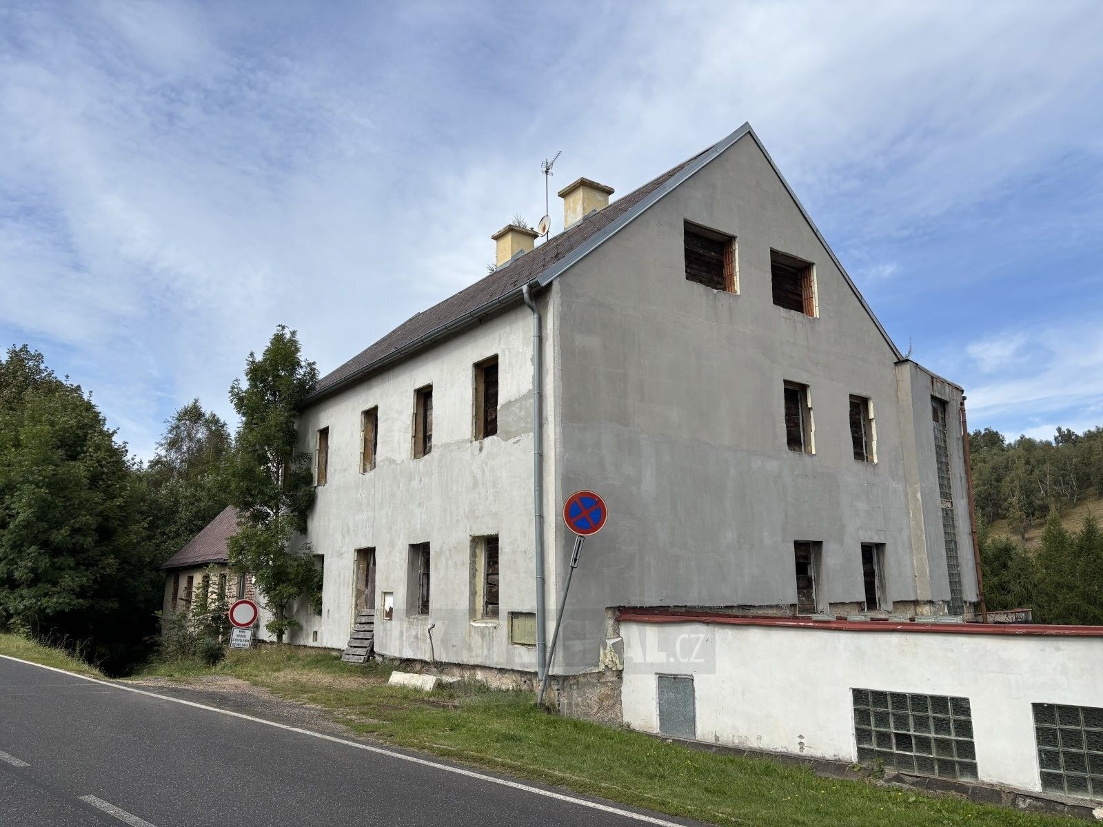 Prodej rodinný dům - Moldava, 431 m² - 1