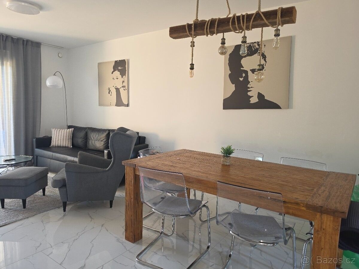 Rodinný dům · 987 66, Zahraničí - 4