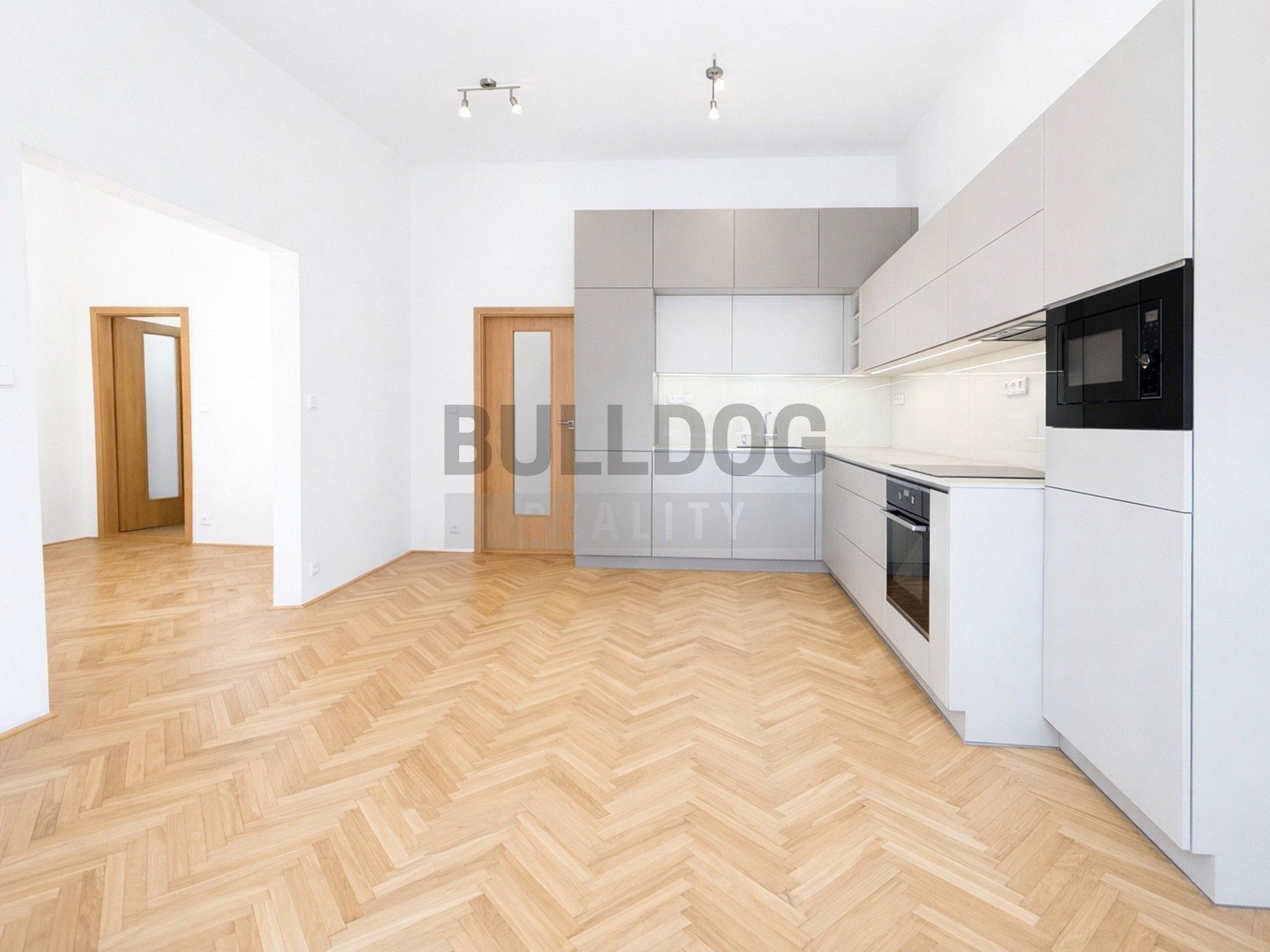4+kk, Sokolovská, Praha, 115 m²