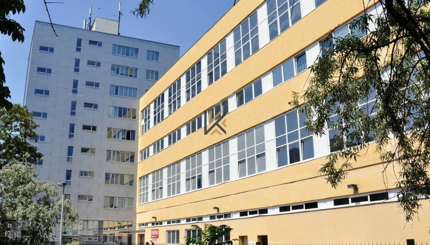 Pronájem kancelář - Jankovcova, Praha, 68 m²