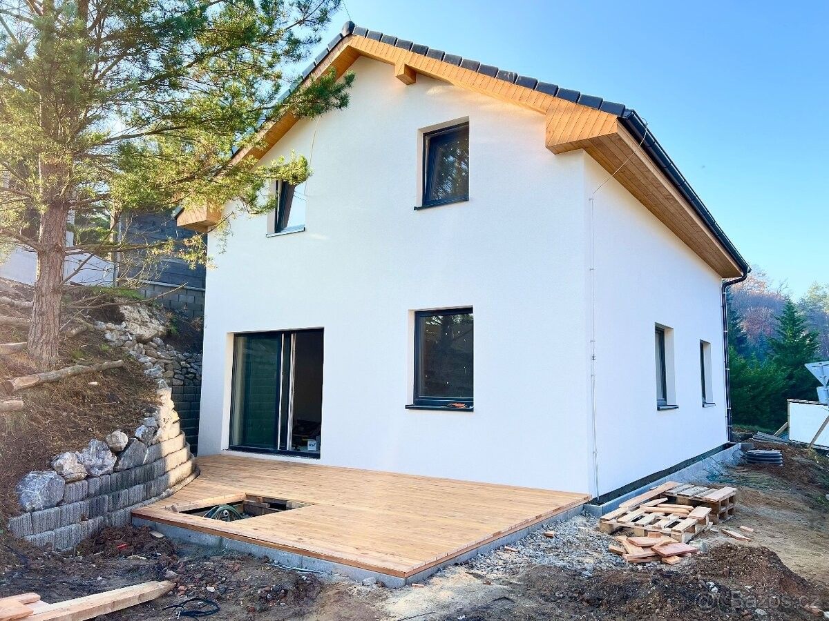 Prodej rodinný dům - Loděnice u Berouna, 267 12