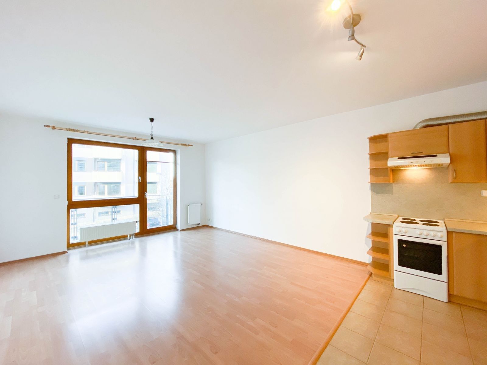 1+kk, Univerzitní, Praha, 38 m² - 2