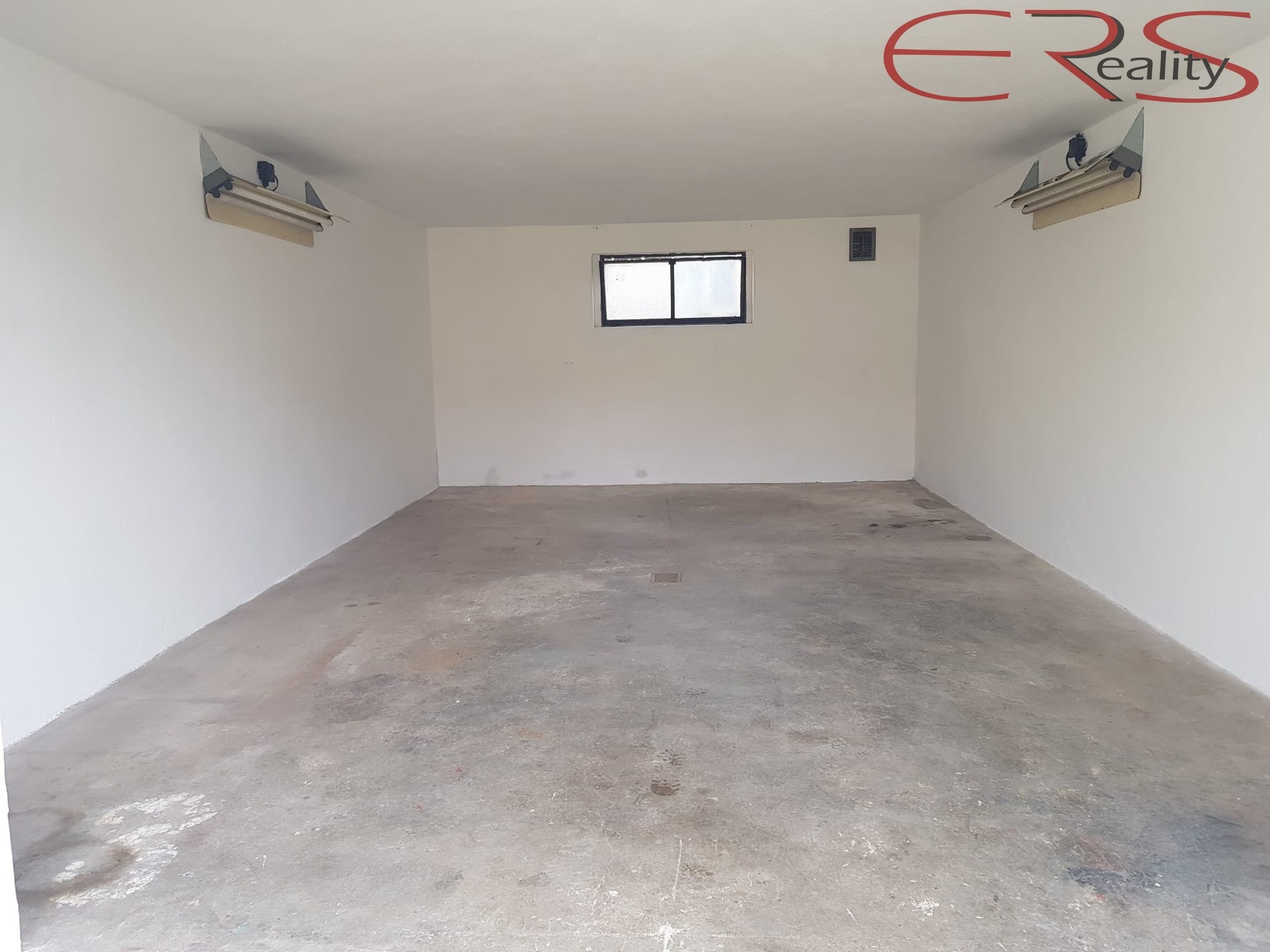 Garáž · 25 m² · Lučany nad Nisou - 3