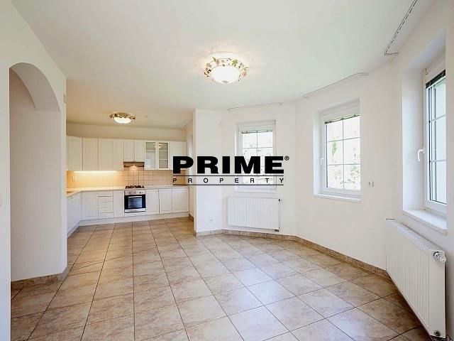 Rodinný dům · 300 m² · Pod Valem II. 880, Průhonice - 4
