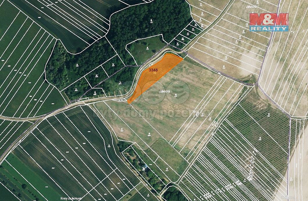 Zemědělský pozemek, 1 000 m²