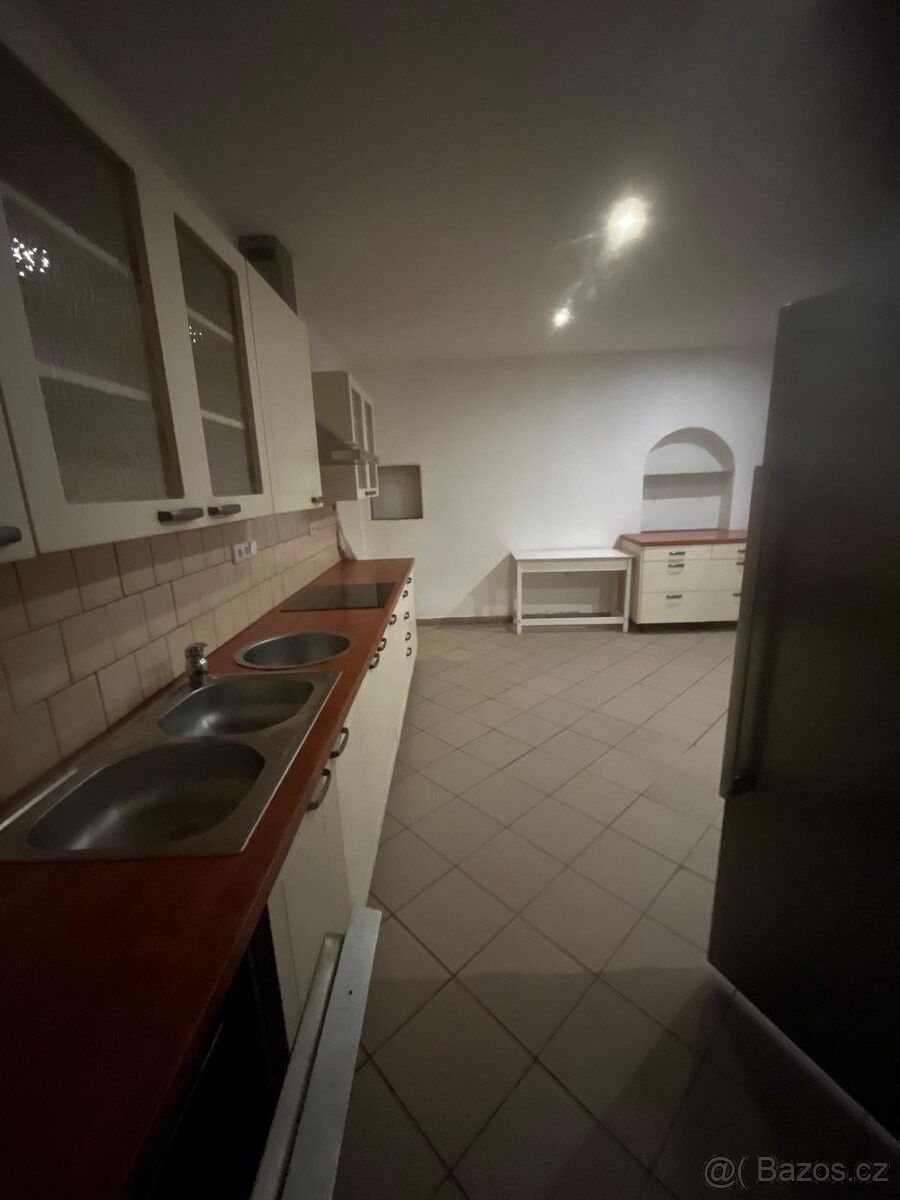 Pronájem byt - Dubá, 471 41