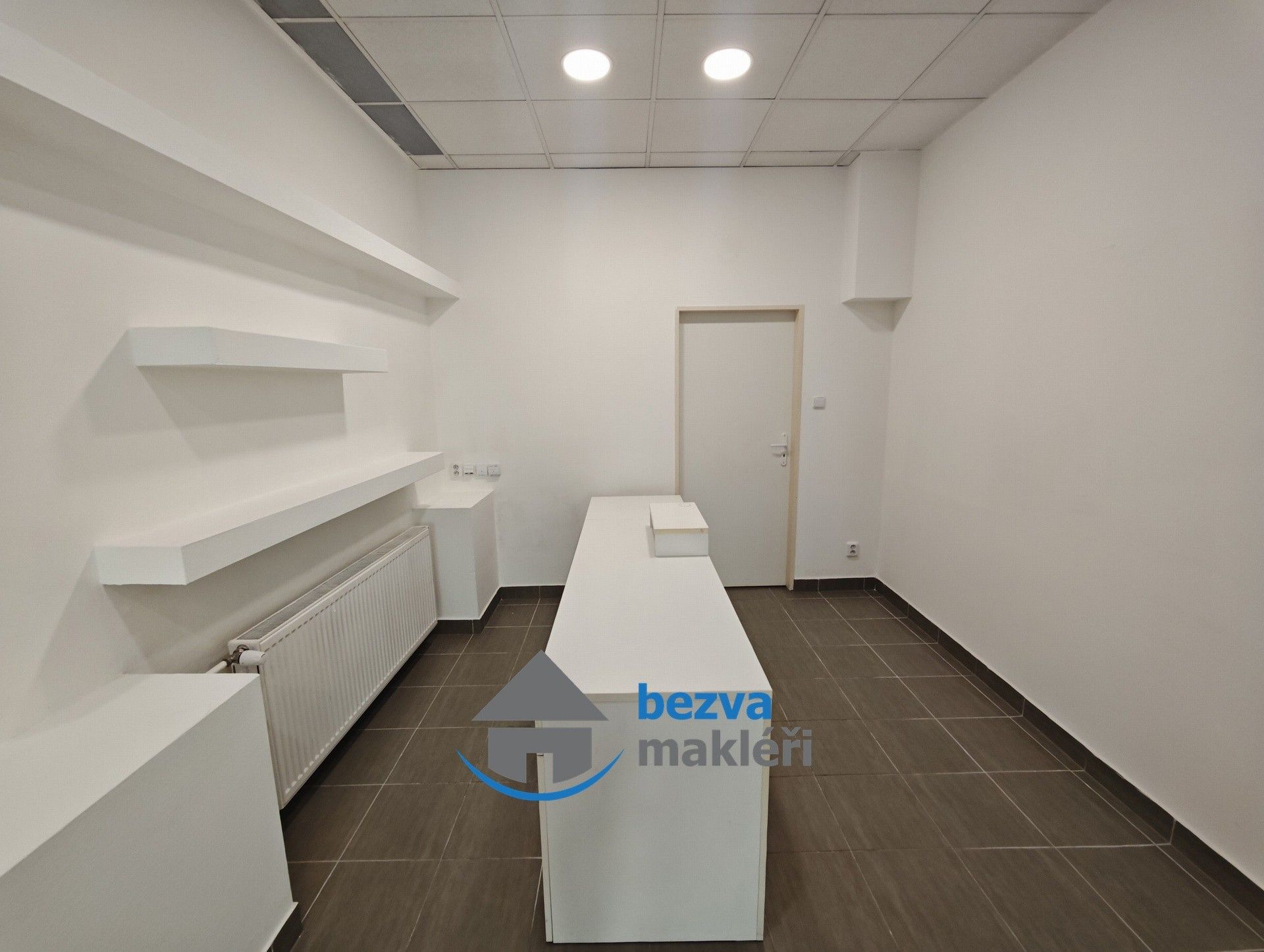 Obchodní prostory, Smilova, Pardubice, 63 m² - 2