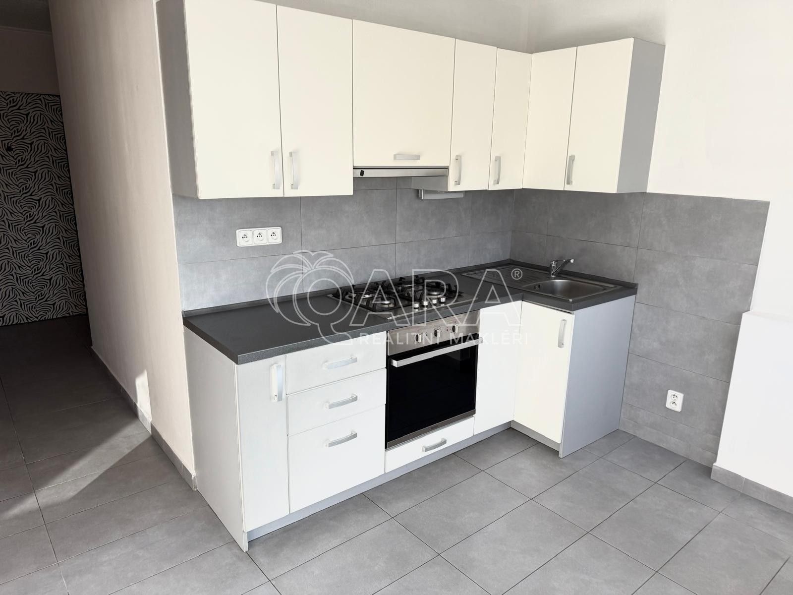 Pronájem byt 2+1 - sídl. Hůrka 1044, Kralupy nad Vltavou, 44 m²