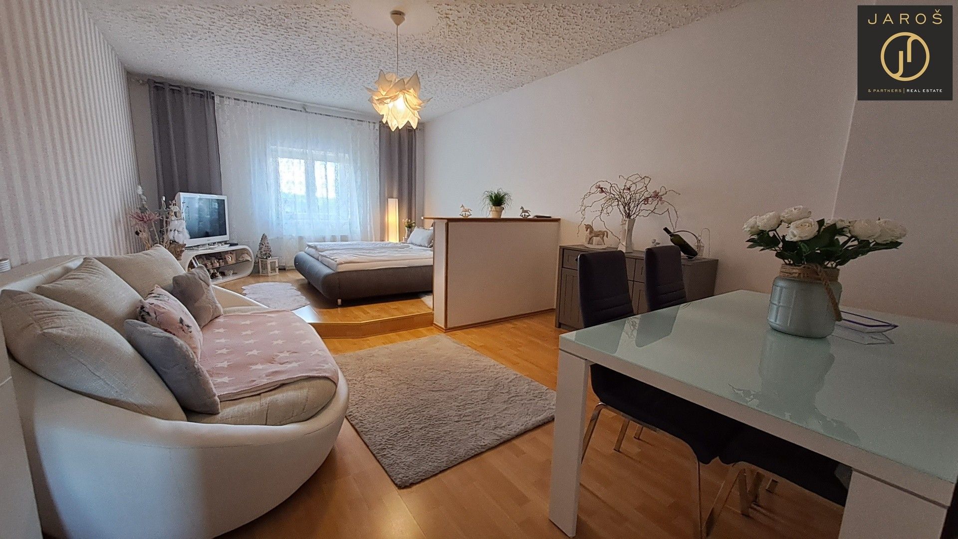 Prodej byt 2+1 - nábřeží Jana Palacha, Karlovy Vary, 76 m²