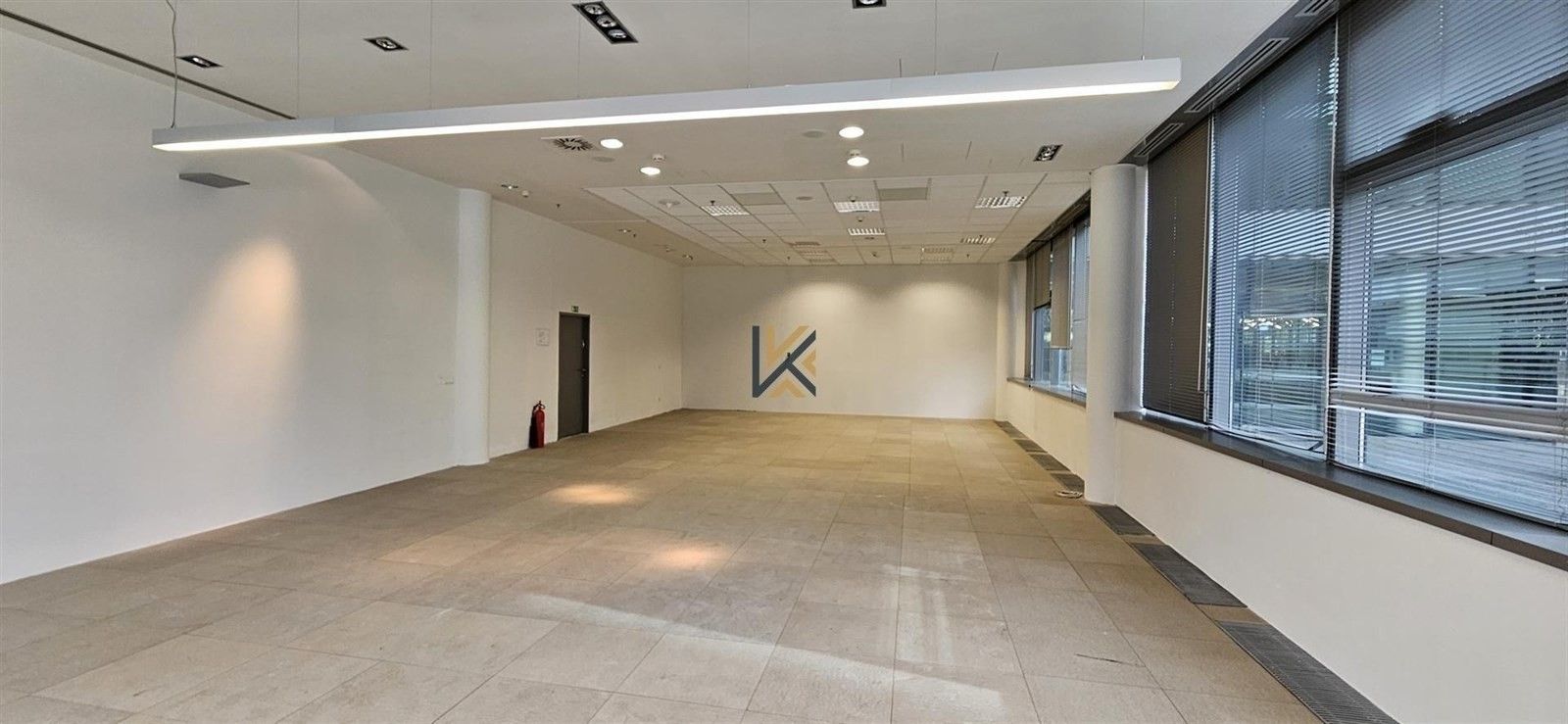 Pronájem obchodní prostory - V parku, Praha, 140 m²