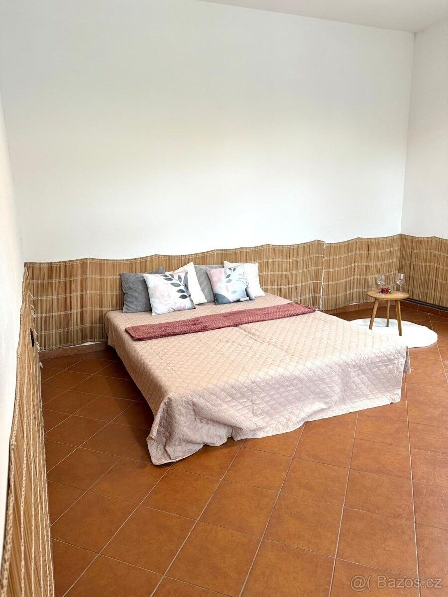 Ostatní, Strmilov, 378 53