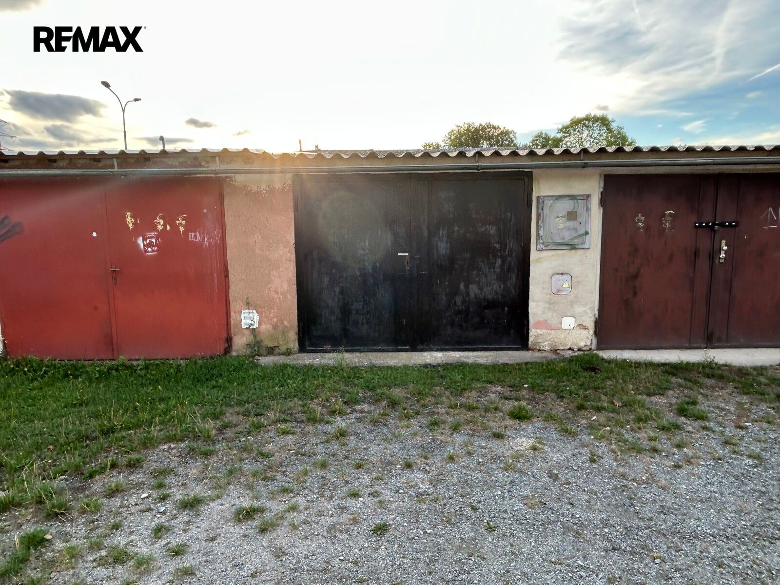 Garáže, Náměšť nad Oslavou, 18 m² - 2