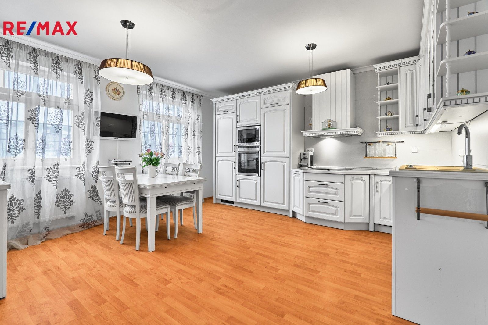 Prodej byt 3+1 - Raisova, Karlovy Vary, 118 m²