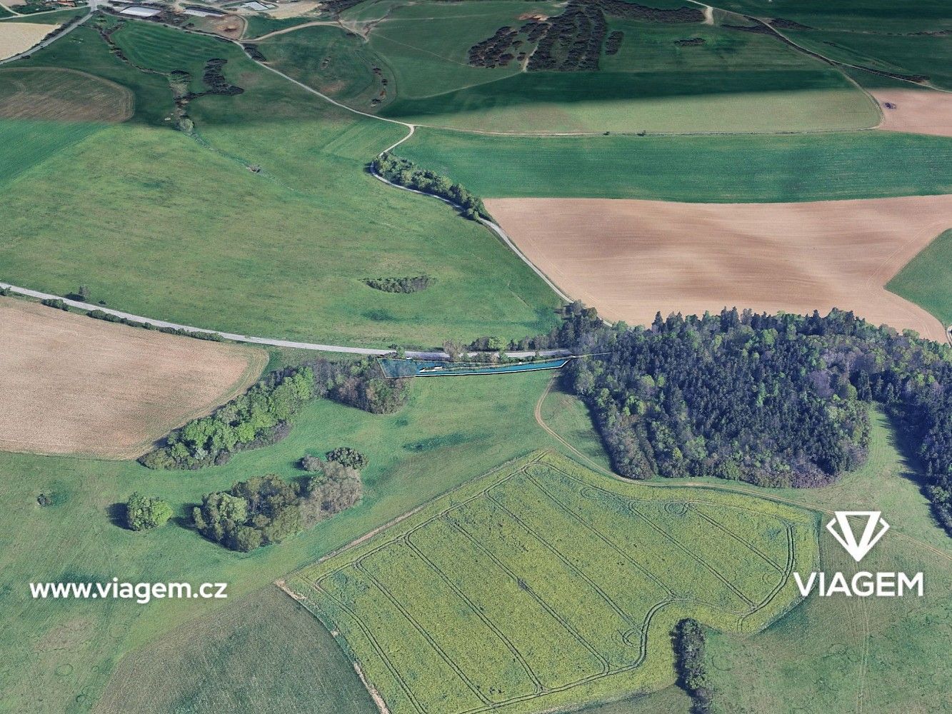 Zemědělské pozemky, Ostrov u Macochy, okres Blansko, Jihomoravský kraj