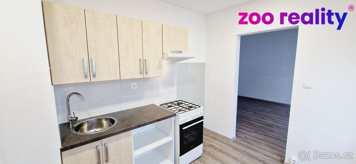 Pronájem byt - Chomutov, 430 04