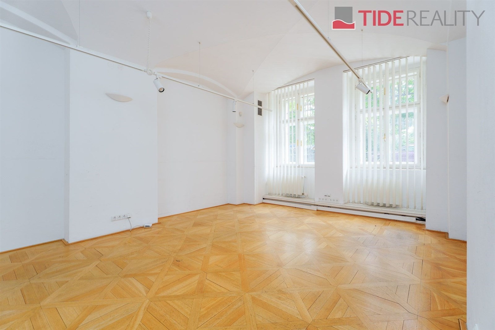 Prodej kancelář - Janáčkovo nábřeží 157, Praha Malá Strana, 196 m² - 5